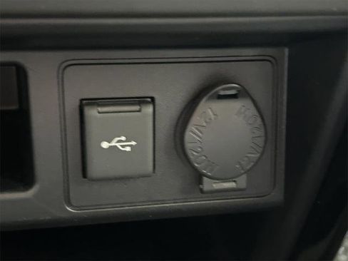 Certified 2022 Toyota 4Runner TRD Off-Road image 31