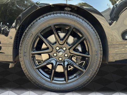 Used 2026 Land Rover Range Rover Velar Dynamic SE AWD/4WD image 13