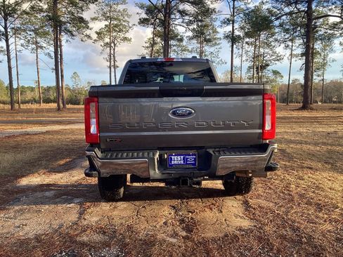 Used 2025 Ford F250 XLT w/ FX4 Off-Road Package AWD/4WD image 4