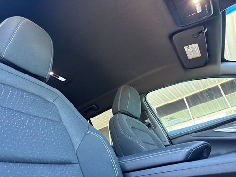 Used 2025 Chevrolet Blazer EV LT FWD image 18