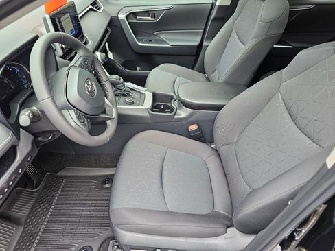 New 2025 Toyota RAV4 XLE w/ Convenience Package image 10