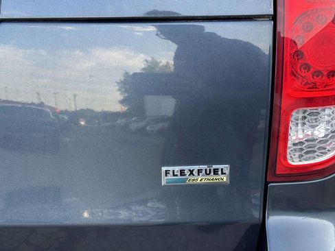 Used 2013 Dodge Grand Caravan SXT FWD image 36