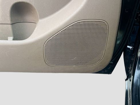 Used 2019 Nissan Frontier SV w/ Value Truck Package image 18