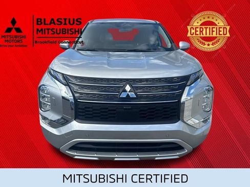 Used 2024 Mitsubishi Outlander SE AWD/4WD image 45
