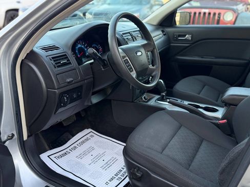 Used 2010 Ford Fusion SE image 10