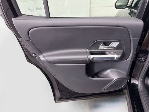 Certified 2025 Mercedes-Benz GLB 250 image 24