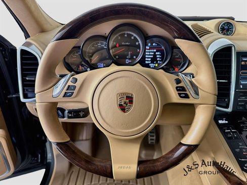 Used 2012 Porsche Cayenne Turbo AWD/4WD image 12