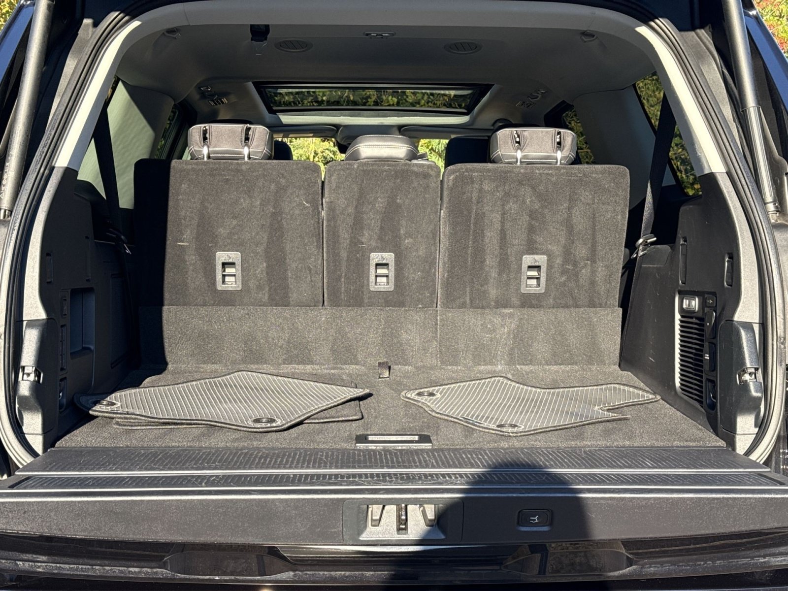 Used 2025 Ford Expedition Max Platinum AWD/4WD image 36