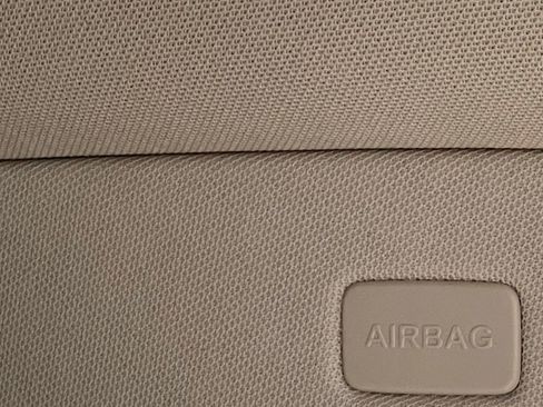 Certified 2022 Mercedes-Benz GLS 450 4MATIC image 40