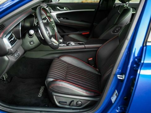 Used 2024 Genesis G70 2.5T w/ Sport Prestige Package image 23