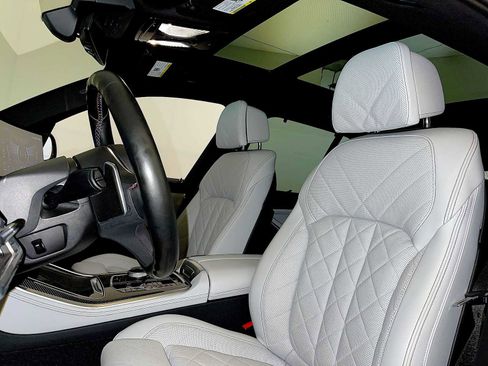 Used 2025 BMW X5 M60i w/ Executive Package image 20