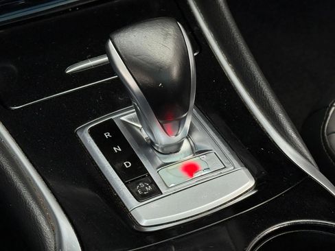 Used 2019 INFINITI QX30 Premium w/ Navigation Package image 25