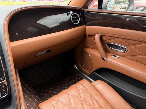 Used 2014 Bentley Flying Spur W12 AWD/4WD image 17
