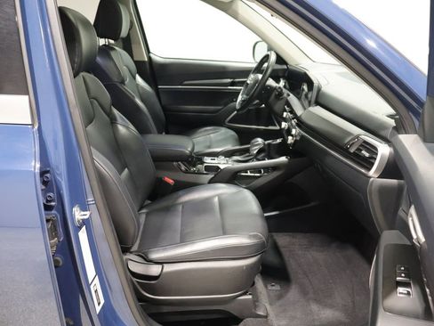 Used 2025 Kia Telluride S AWD/4WD image 25