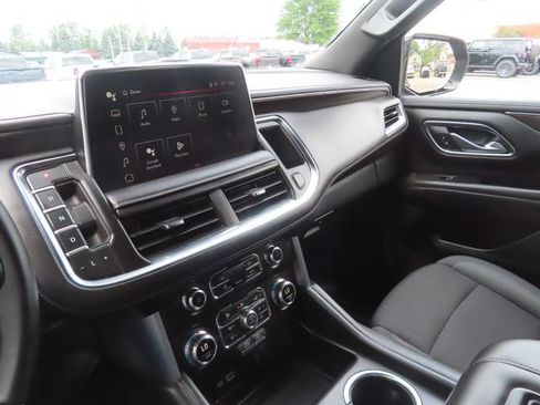 Used 2024 GMC Yukon SLE AWD/4WD image 36