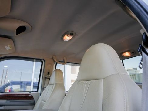 Used 2001 Ford F350 Lariat AWD/4WD image 26