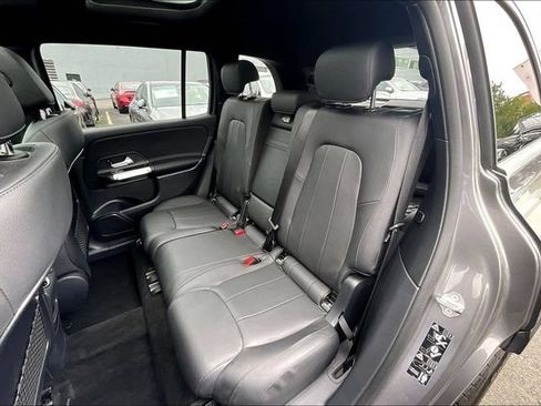 Certified 2023 Mercedes-Benz GLB 250 4MATIC w/ Premium Package image 17