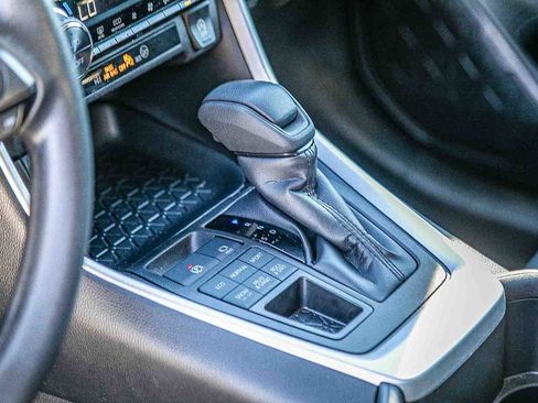 Certified 2025 Toyota RAV4 XLE image 21