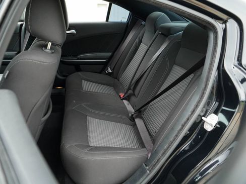 Used 2023 Dodge Charger SXT RWD image 9