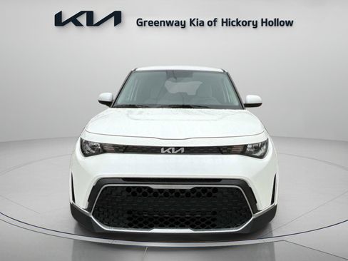 New 2025 Kia Soul LX image 2