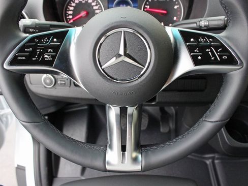 Used 2025 Mercedes-Benz Sprinter 2500 image 13