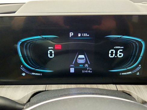 Used 2023 Kia Telluride EX w/ EX Captain's Chair Package AWD/4WD image 15