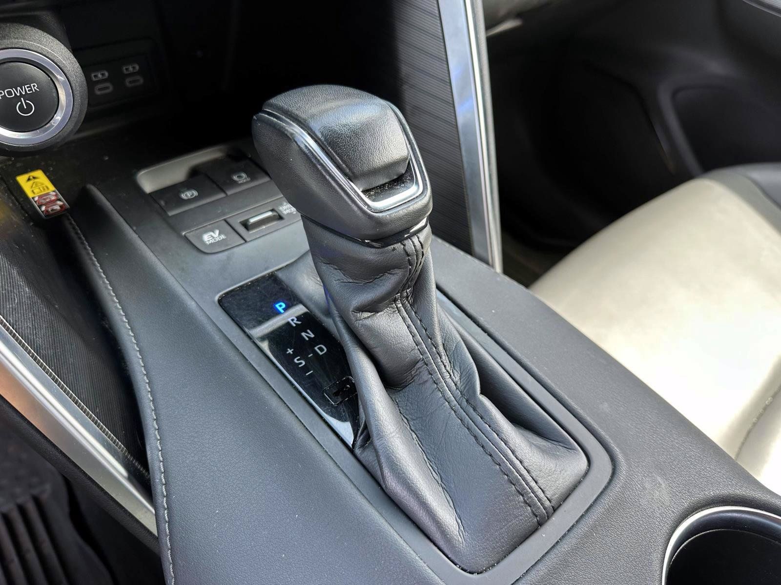 Used 2024 Toyota Venza Nightshade AWD/4WD image 28
