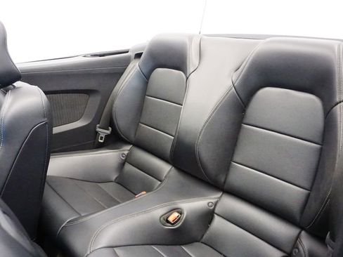 Used 2016 Ford Mustang GT Premium image 19