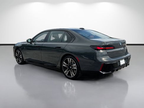 New 2026 BMW 750e xDrive AWD/4WD image 5