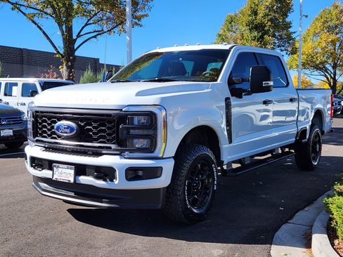Used 2024 Ford F250 XL w/ STX Appearance Package image 4