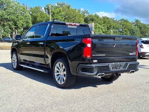 Used 2020 Chevrolet Silverado 1500 High Country w/ Technology Package image 16
