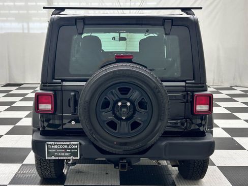 Used 2022 Jeep Wrangler Unlimited Sport image 6