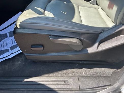 Used 2019 Chevrolet Colorado W/T RWD image 12