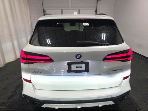 Used 2024 BMW X5 xDrive40i AWD/4WD image 5