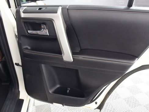 Used 2016 Toyota 4Runner Limited image 21
