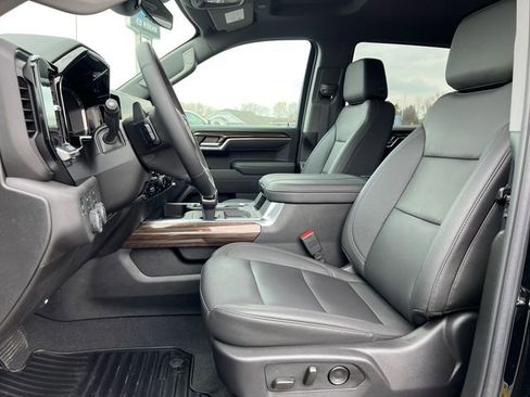 New 2025 Chevrolet Silverado 1500 RST w/ Convenience Package II AWD/4WD image 4