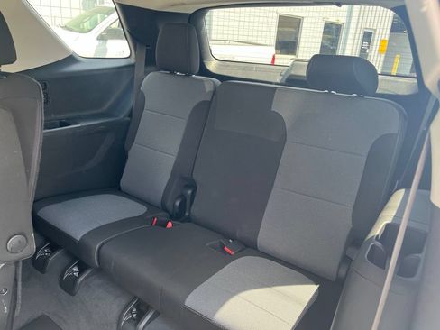 Used 2021 Chevrolet Traverse LT AWD/4WD image 24