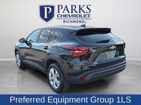 Certified 2024 Chevrolet Trax LS FWD image 5