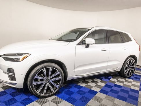 Used 2023 Volvo XC60 B5 Ultimate w/ Climate Package image 1