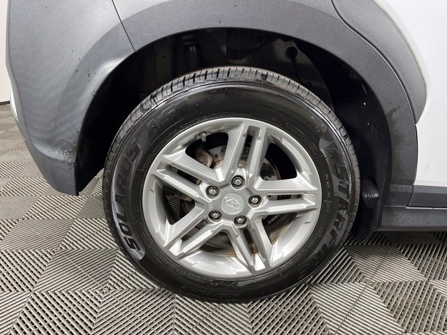 Used 2019 Hyundai Kona SE FWD image 12