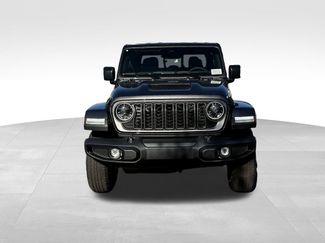 New 2026 Jeep Gladiator Sport video 2