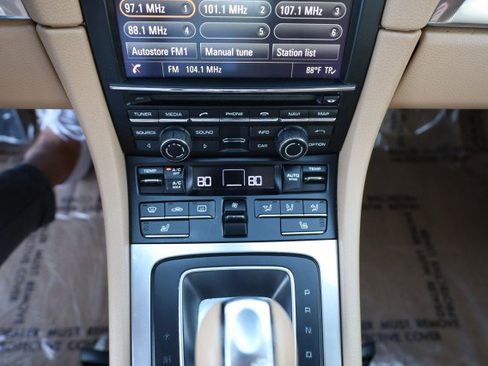 Used 2014 Porsche 911 Carrera image 34