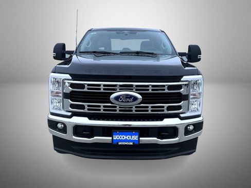 Used 2024 Ford F250 XLT image 2