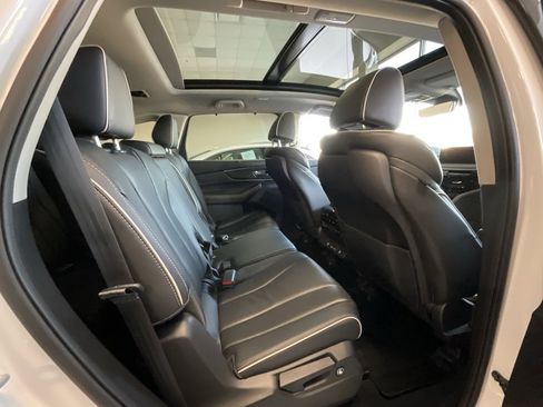 Used 2023 Acura MDX SH-AWD w/ Advance Package image 23