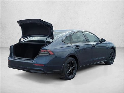 New 2025 Honda Accord SE image 2