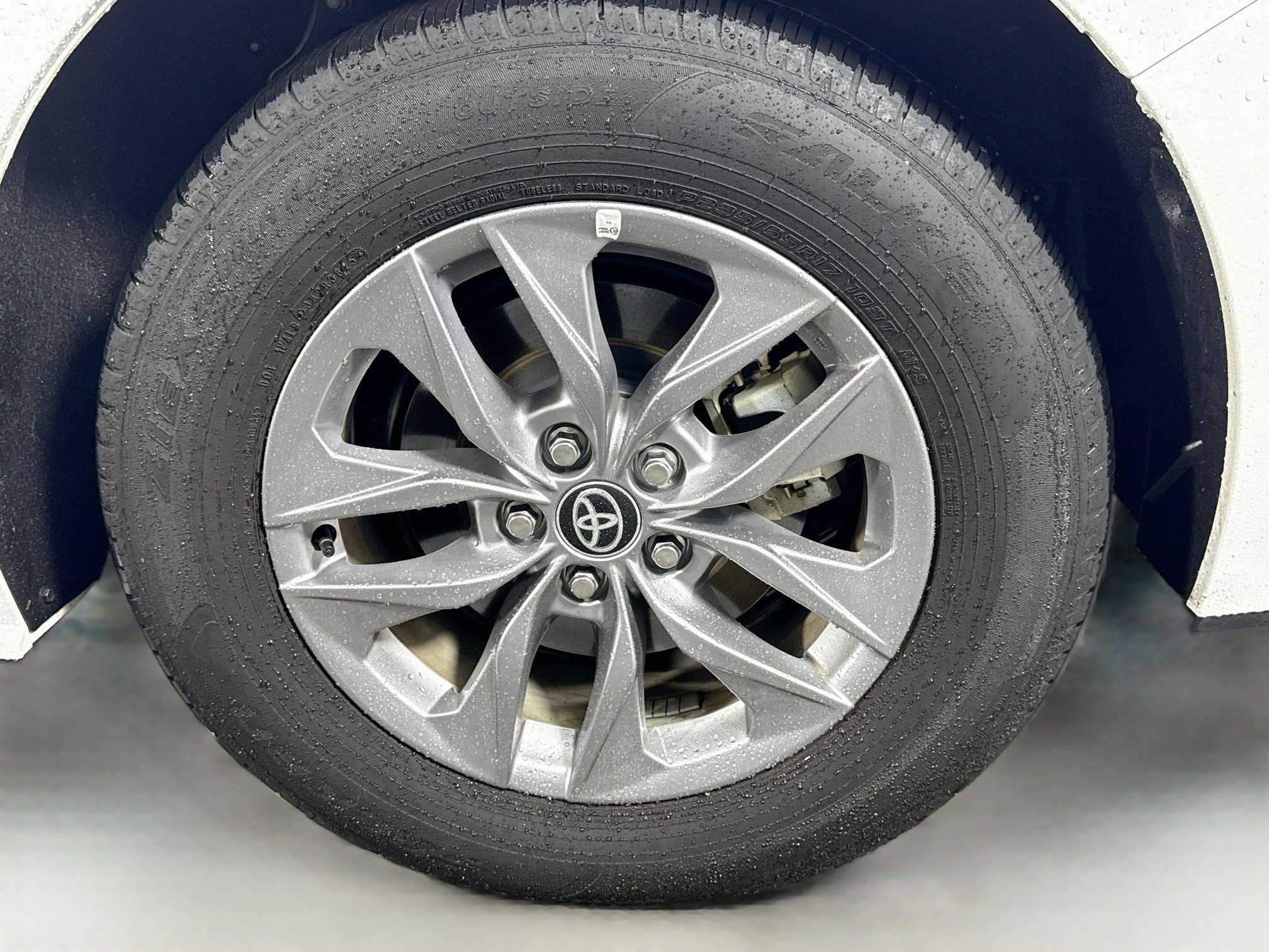 Certified 2026 Toyota Sienna LE AWD/4WD image 30