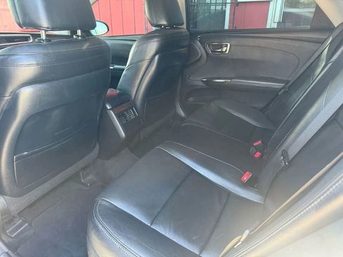 Used 2013 Toyota Avalon XLE image 4