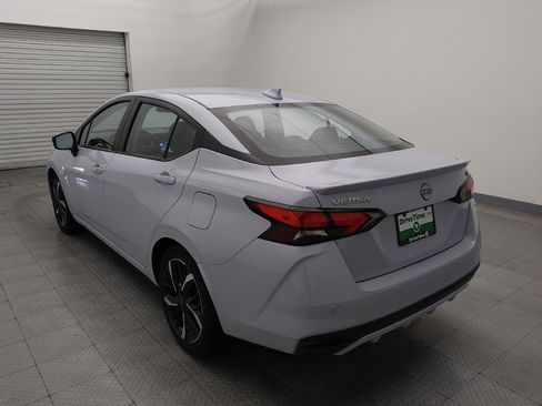 Used 2025 Nissan Versa SR image 5