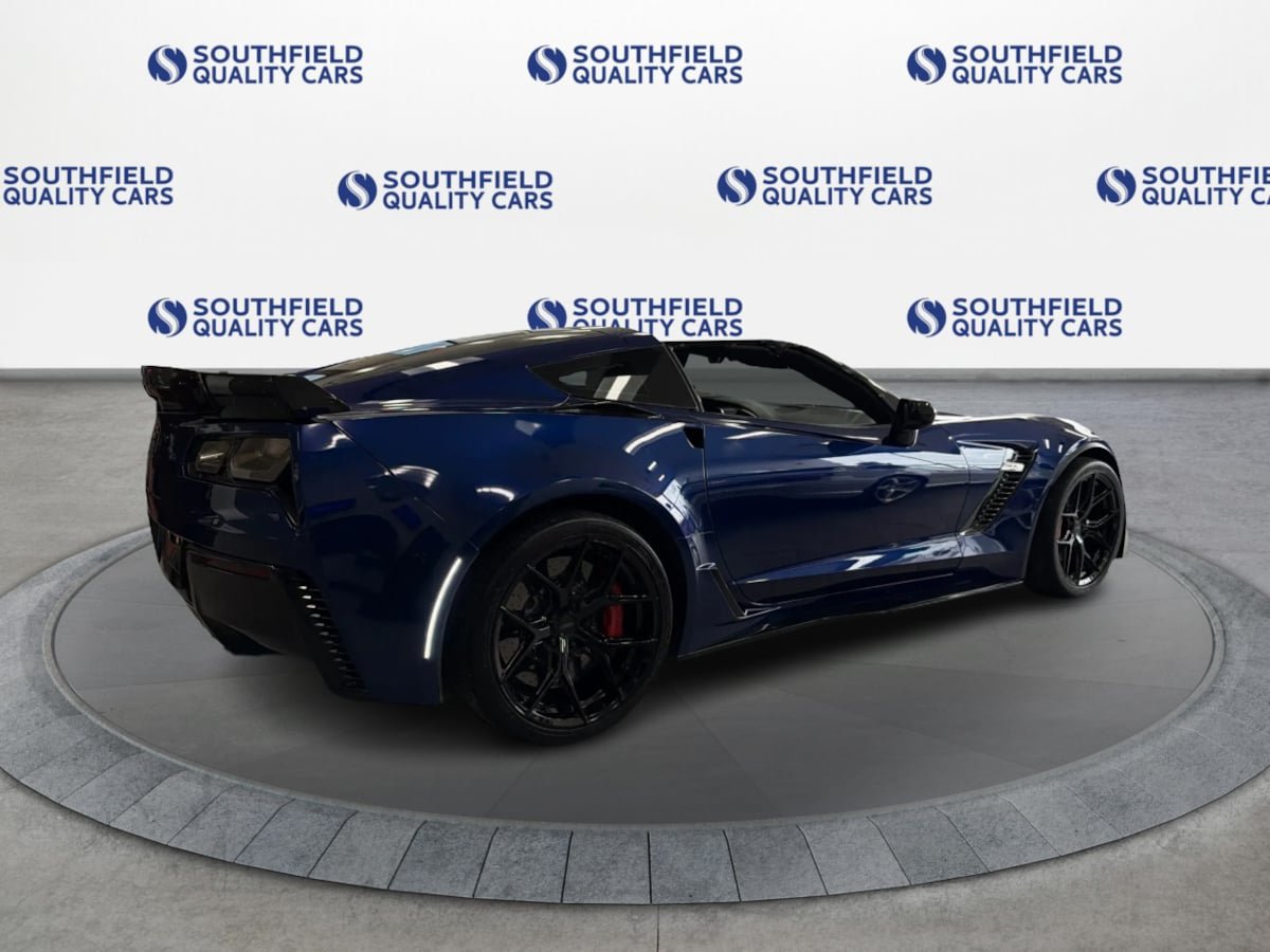 Used 2017 Chevrolet Corvette Z06 RWD image 8