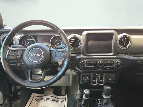Used 2022 Jeep Gladiator Sport AWD/4WD image 9